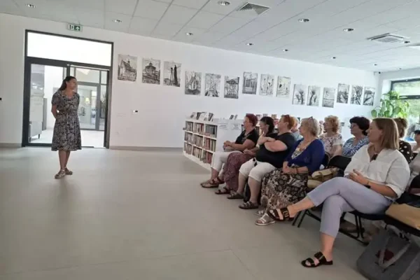 Seniorzy z Krobi odwiedzili Gminę Pępowo – integracja i wymiana doświadczeń