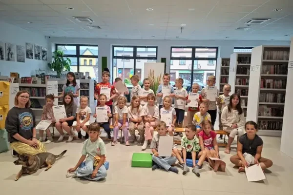 Warsztaty z psem Preclem w bibliotece – czytanie, zabawa i edukacja