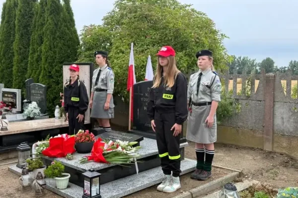 Hołd dla powstańców w 82. rocznicę wybuchu Powstania Warszawskiego w Borku Wielkopolskim