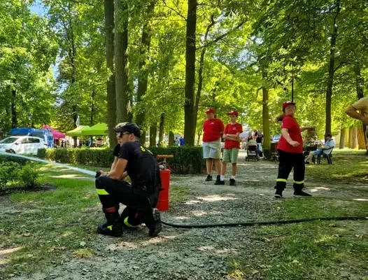 Dzień Pszczół w Gminie Krobia: strażacy z OSP i MDP zapewnili atrakcje dla mieszkańców