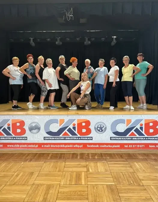 Taneczny fitness dla seniorów w Piaskach – radość, ruch i integracja