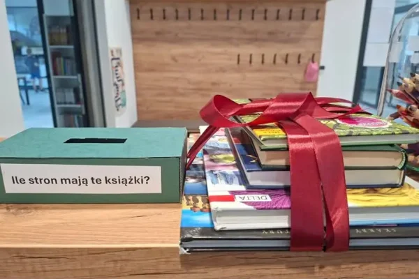 Letnie konkursy w bibliotece – zgadnij i wygraj nagrody!