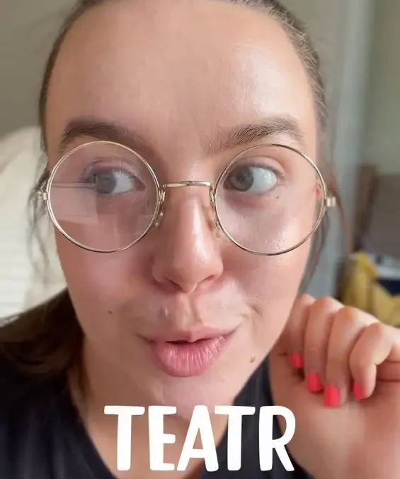 Darmowe wejściówki na spektakl „Za przeproszeniem Artysta” w bibliotece
