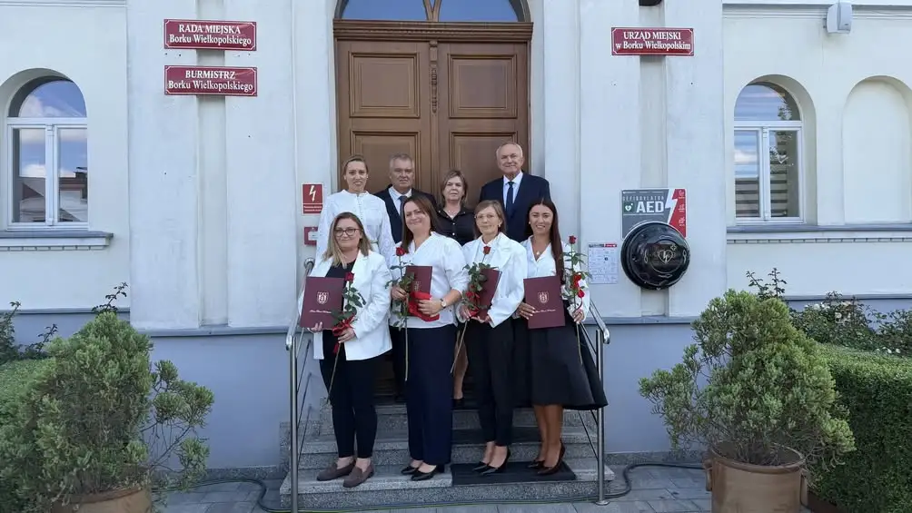 Cztery nauczycielki z gminy Borek Wlkp. otrzymały awans na stopień nauczyciela mianowanego