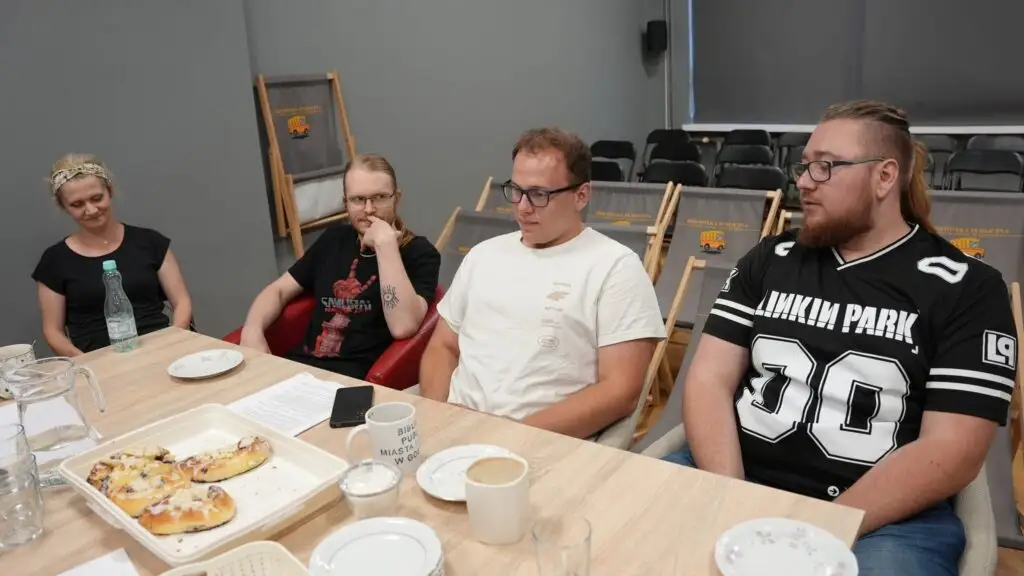 Twórcze spotkanie w Pracowni Literackiej: recenzje i inspiracje