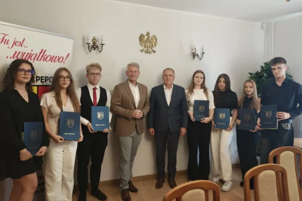 Gmina Pępowo nagrodziła najlepszych maturzystów