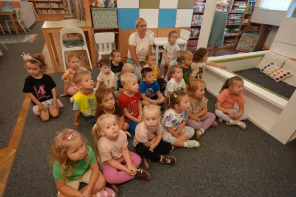 Gostyńska biblioteka gościła siedem grup przedszkolnych