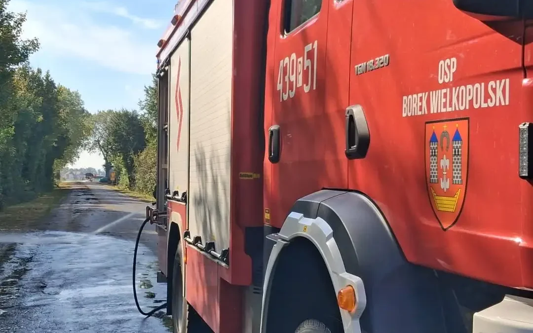 Dwa zdarzenia na drogach powiatu gostyńskiego — interweniowały OSP i policja
