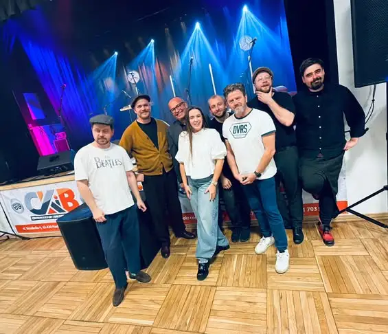 Nicponie porwali publiczność w Piaskach – niezapomniany koncert w sali widowiskowej
