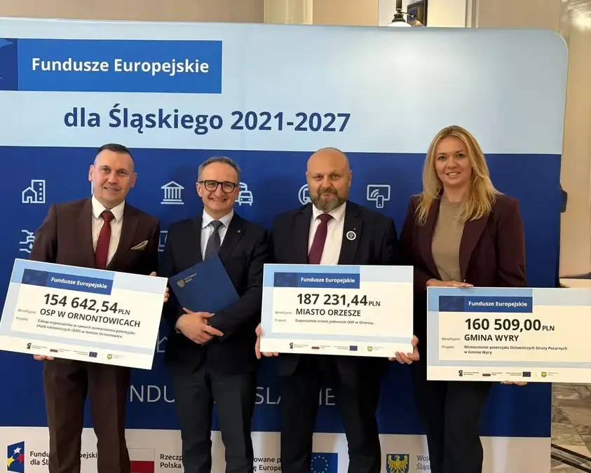Ponad 160 tys. zł na sprzęt dla OSP Wyry i OSP Gostyń