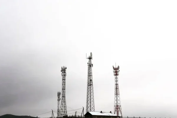 Gostyń: rusza postępowanie w sprawie lokalizacji stacji bazowej telefonii komórkowej przy ul. Nowe Wrota